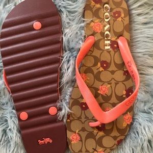 COACH Zac Flip  flop Khaki/Petal Floral print.